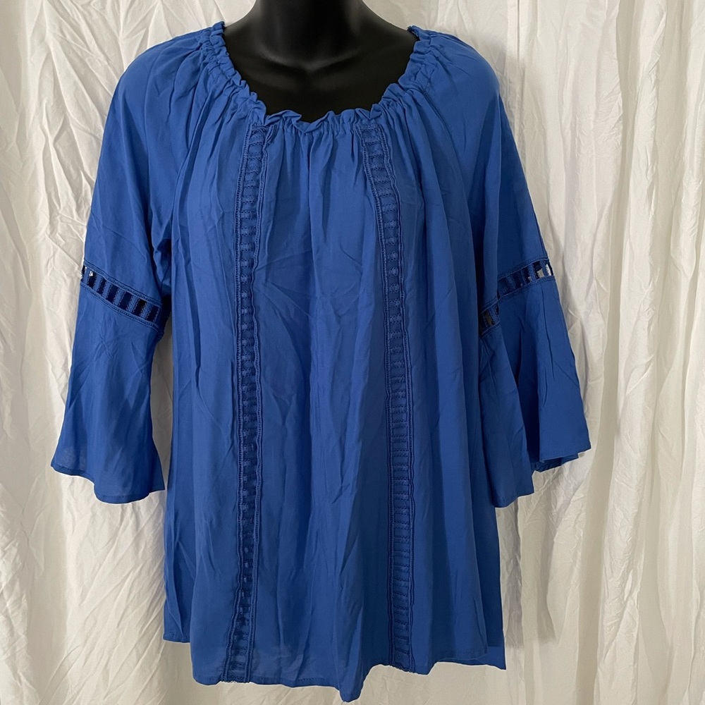 Melissa Paige Blue‎ Blouse with bell sleeves size large